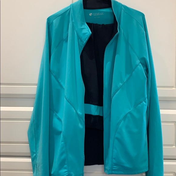 Women’s Jogging Suit